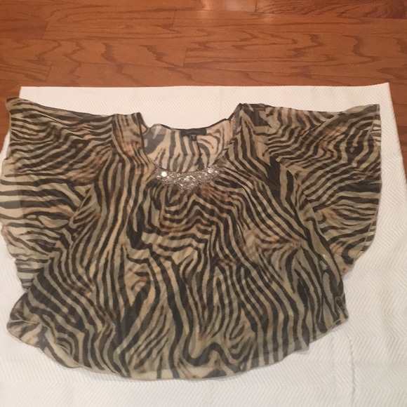 Karen Kane Animal Print Top - Picture 5 of 6